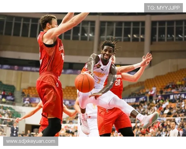 深圳马可波罗队迎战劲敌，激烈对决彰显球队实力与风采