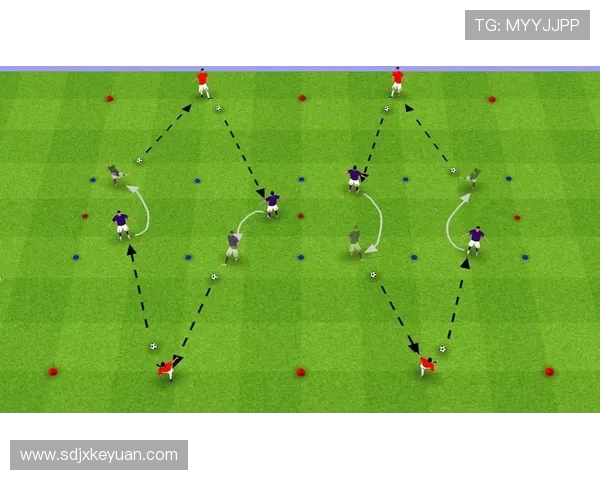 足球的魅力与挑战:从技术创新到战术演变的全方位解析 足球的魅力与挑战:从技术创新到战术演变的全方位解析