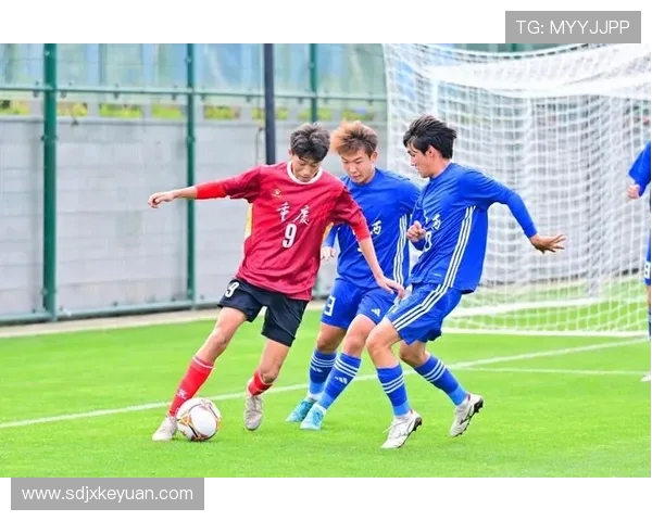 全运会特别报道：西安足球队逆袭之路展现拼搏精神与团队力量