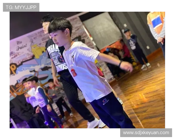 深圳街舞队与杭州街舞队比赛后的精彩复盘与经验分享