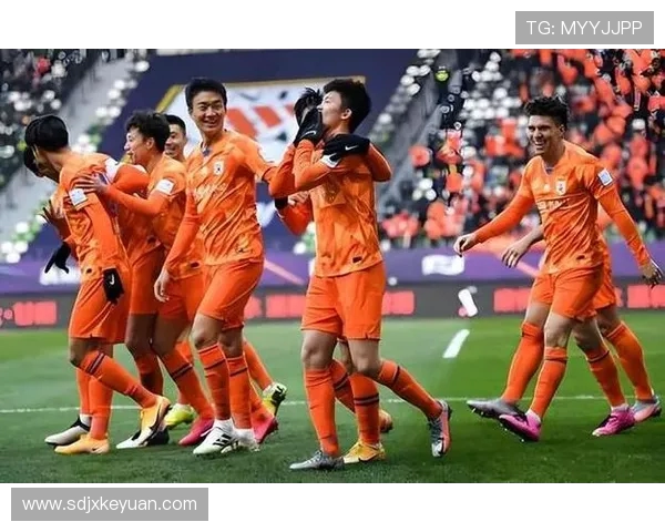 中超天海对阵鲁能精彩直播全程回顾与赛后分析